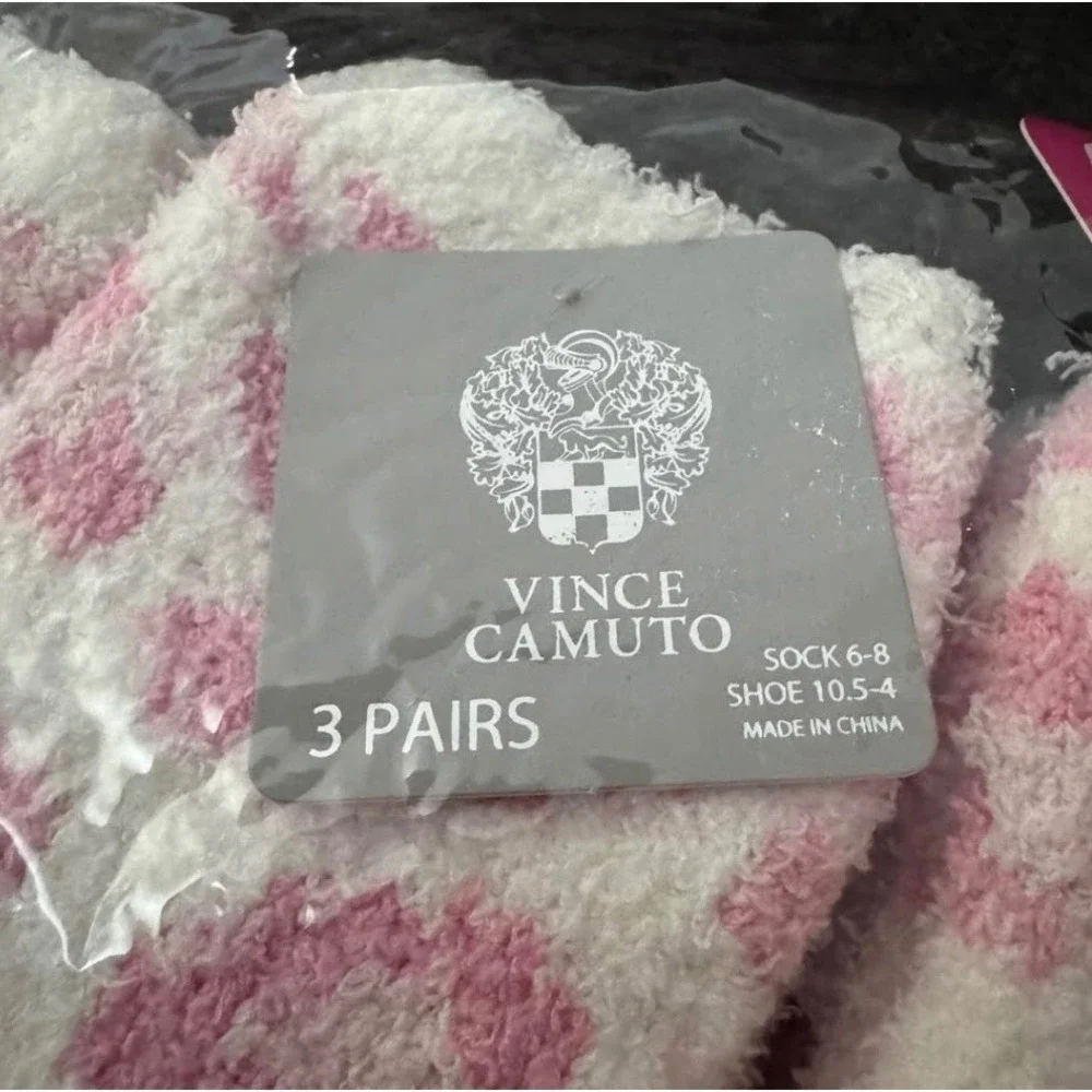 NWT 9 Pairs Fuzzy Slipper Socks‎ Vince Camuto Non Slip 9 PAIRS